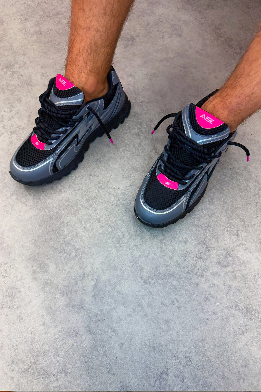 Midnight Pink Cosmo Runner
