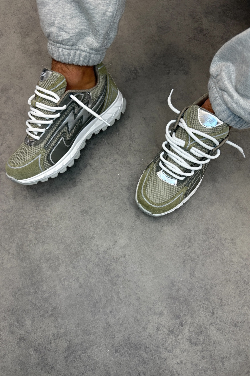 Khaki Cosmo Runner