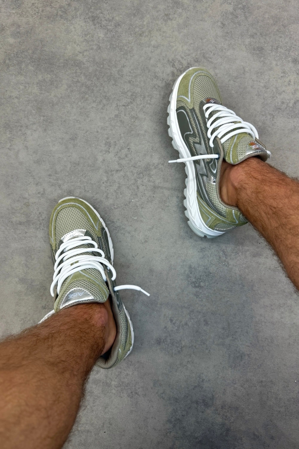 Khaki Cosmo Runner