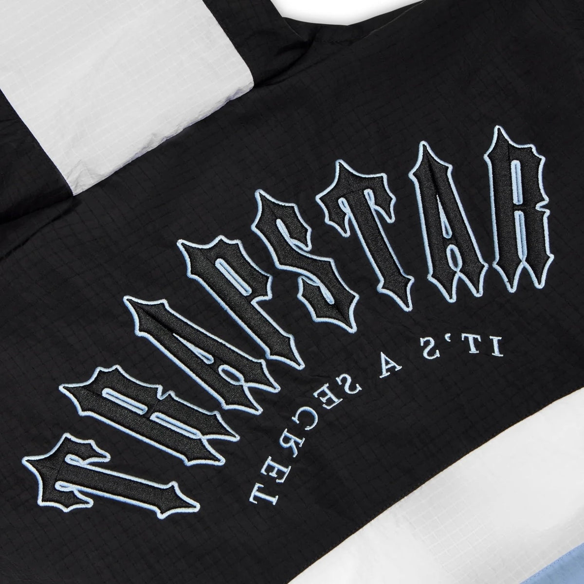 Trapstar Irongate Metal Badge Windbreaker Black/Blue