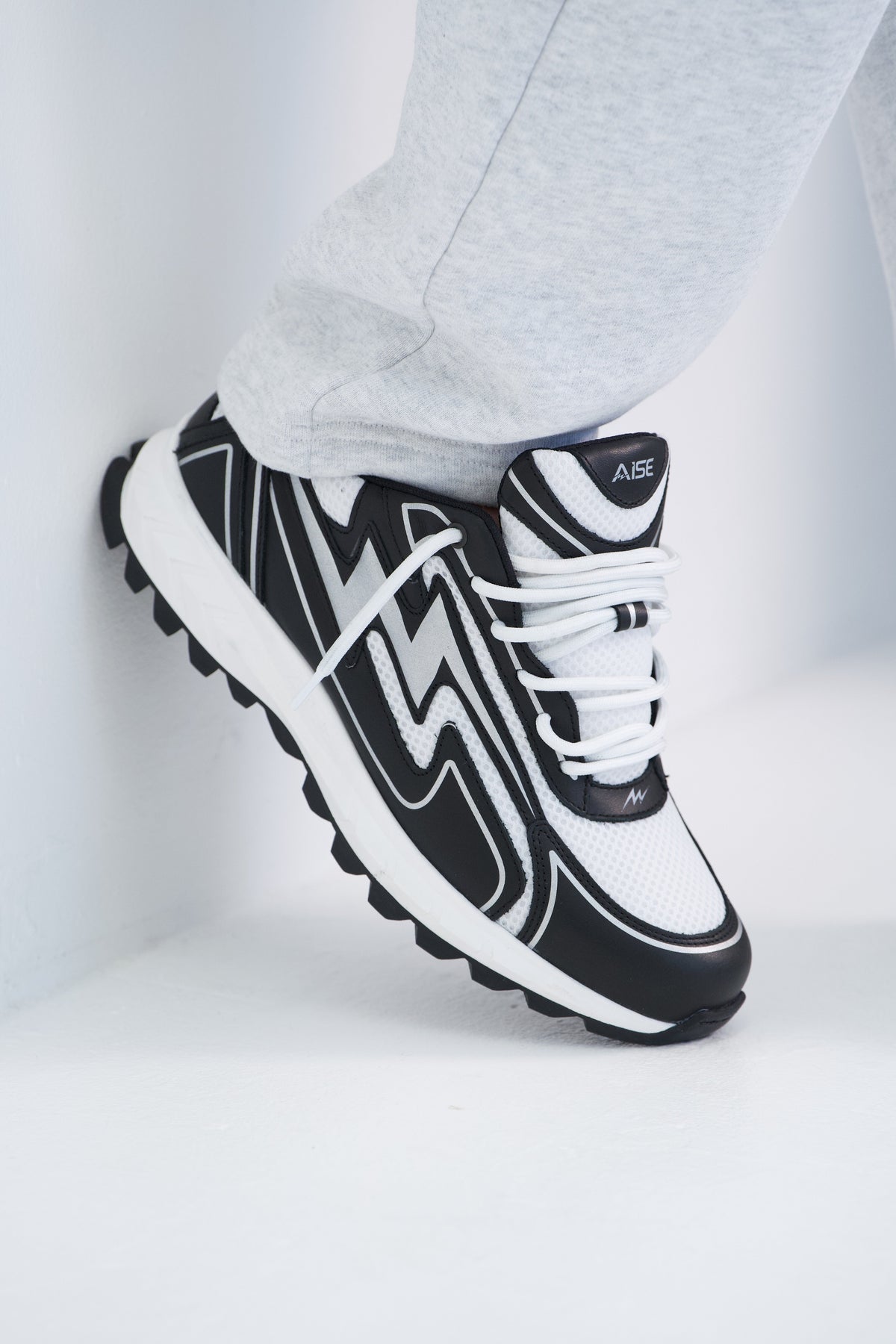 Oreo Cosmo Runner