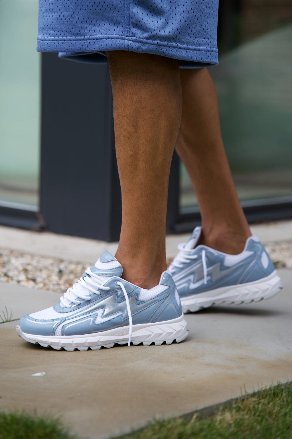 Steel Blue Cosmo Runner
