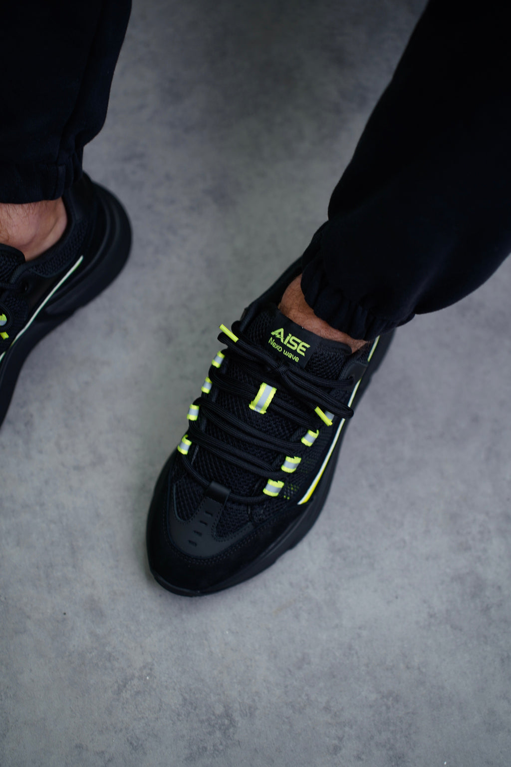Volt Black Nexo Wave