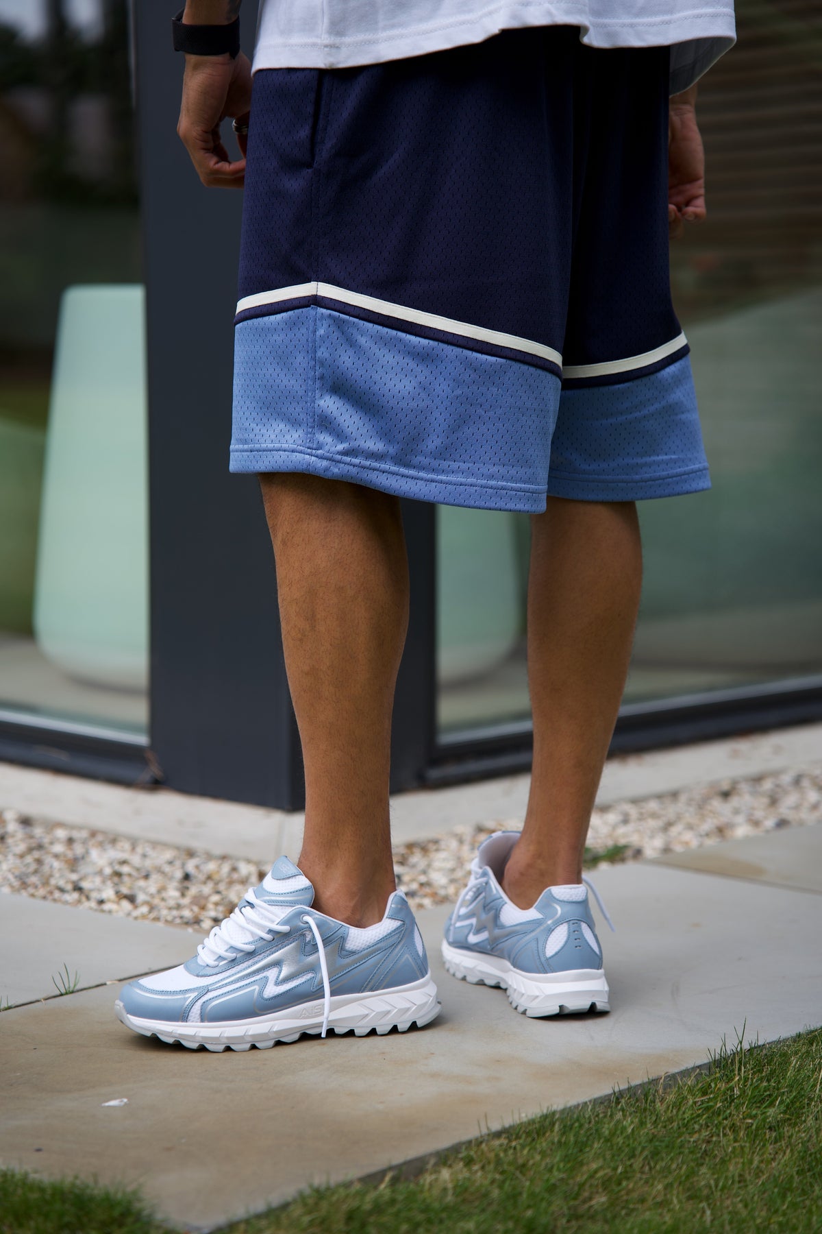 Steel Blue Cosmo Runner