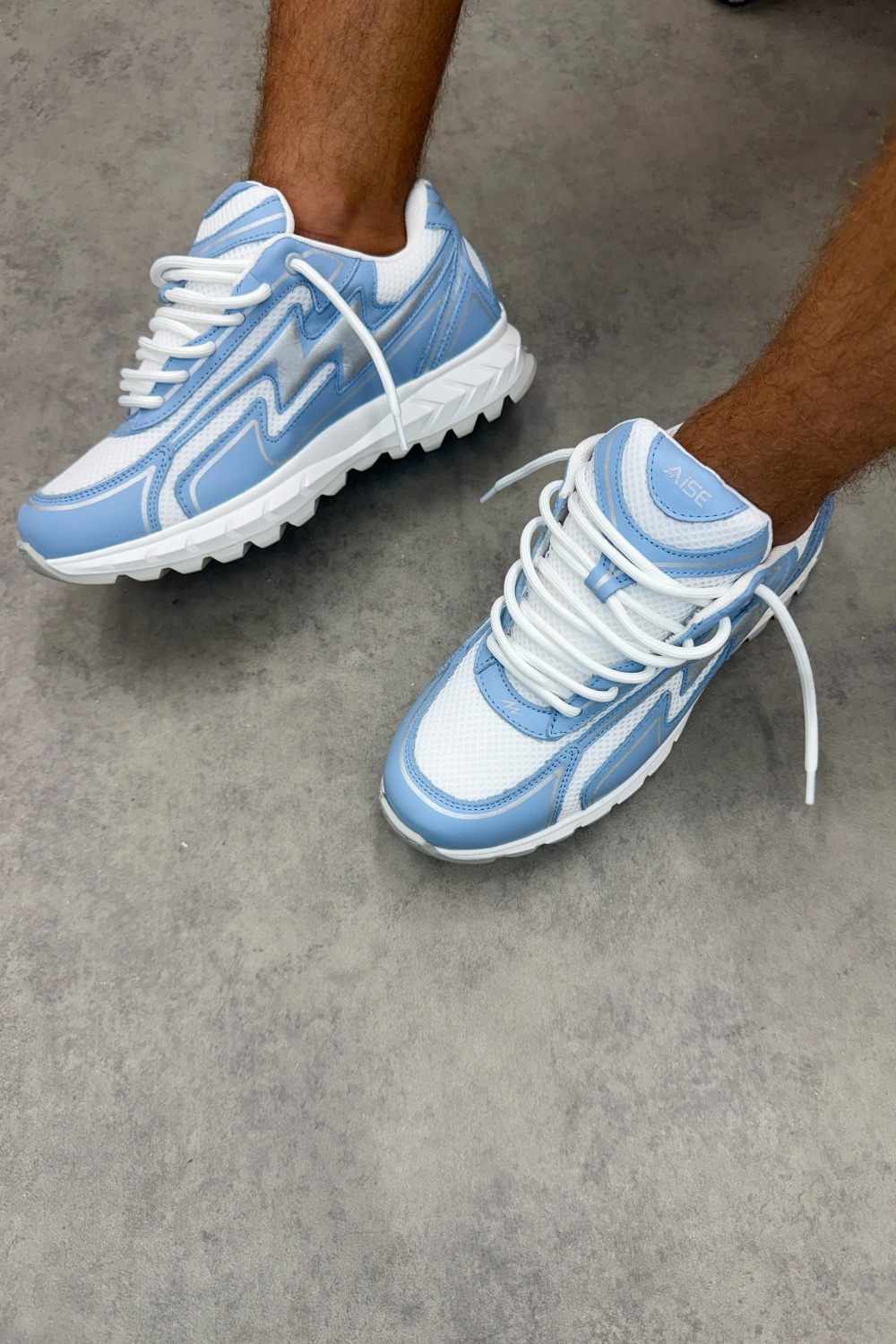 Steel Blue Cosmo Runner