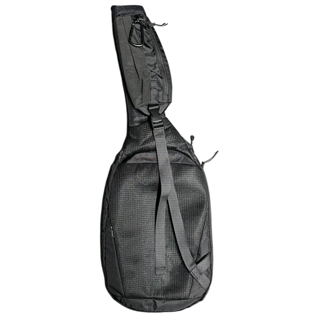 Syna World Sling Bag Black/Orange