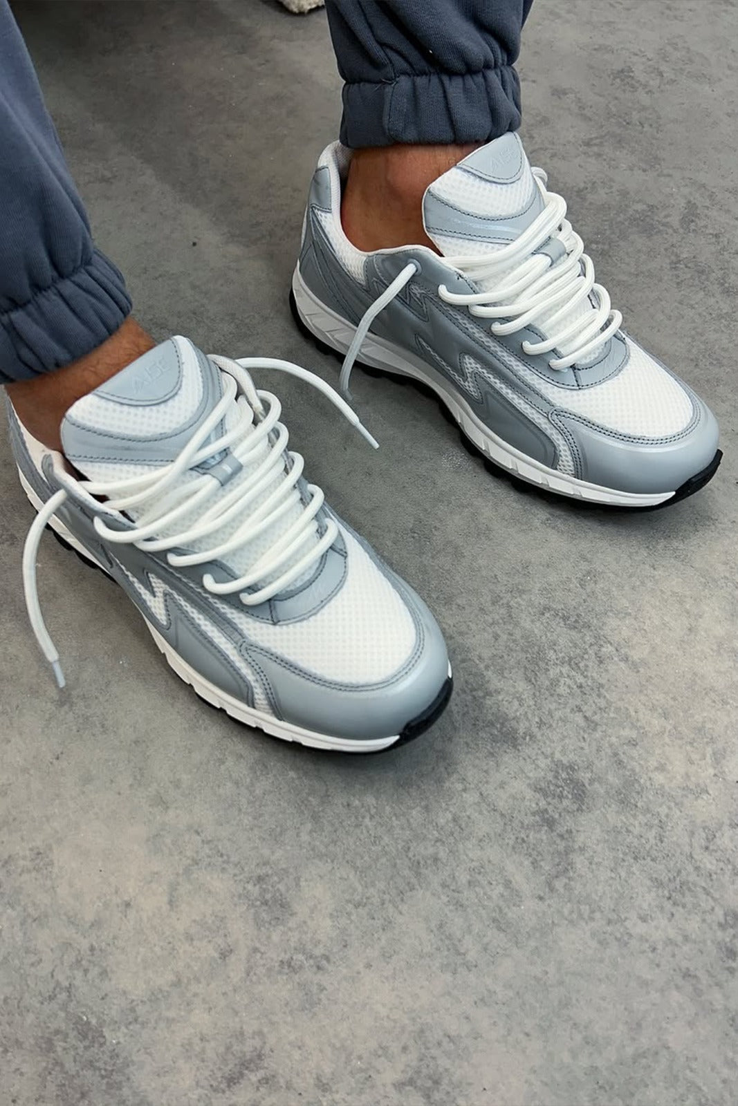 Slate Grey Cosmo Runner