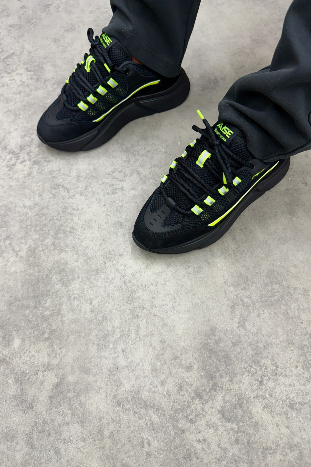 Volt Black Nexo Wave