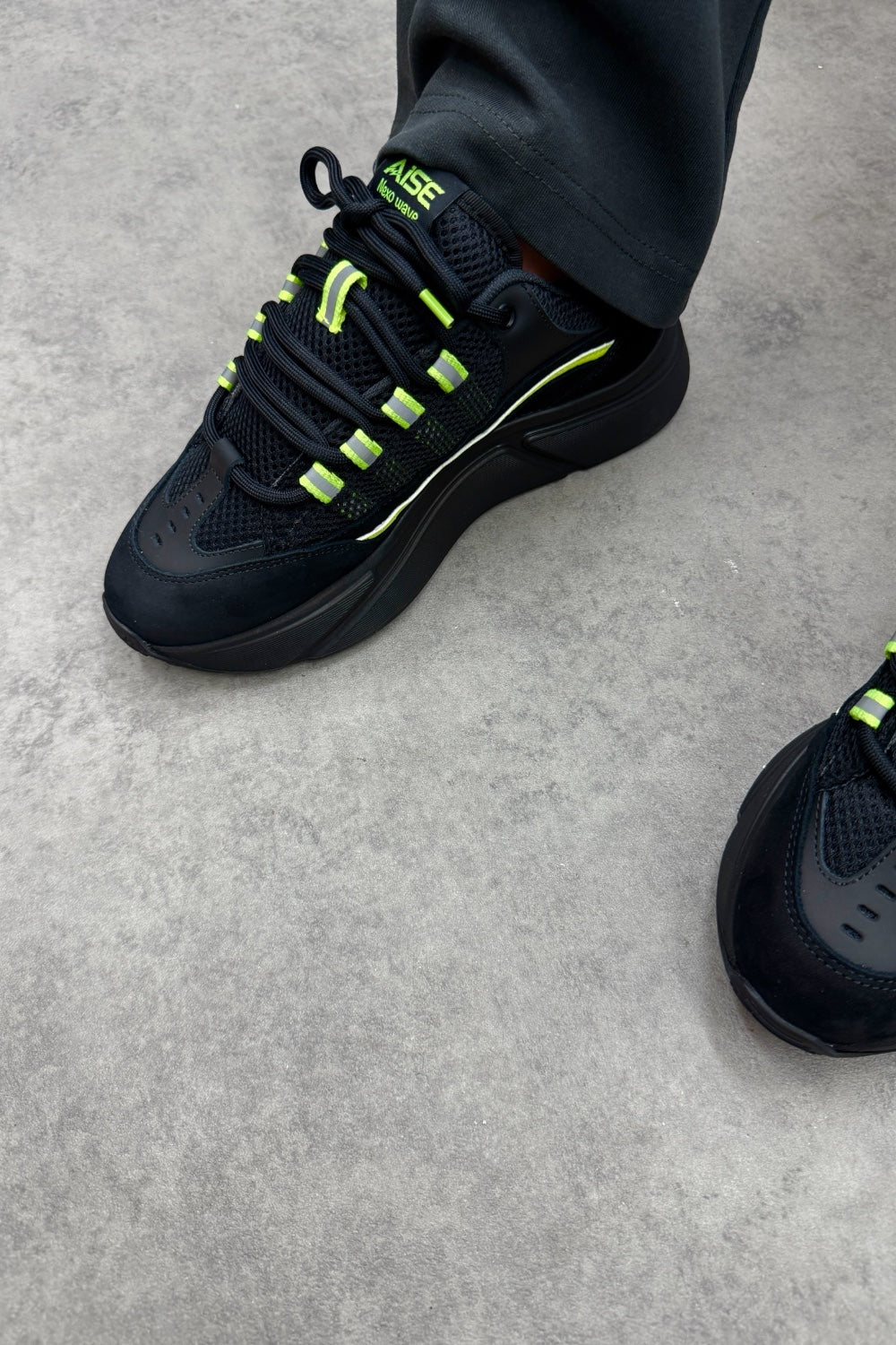 Volt Black Nexo Wave