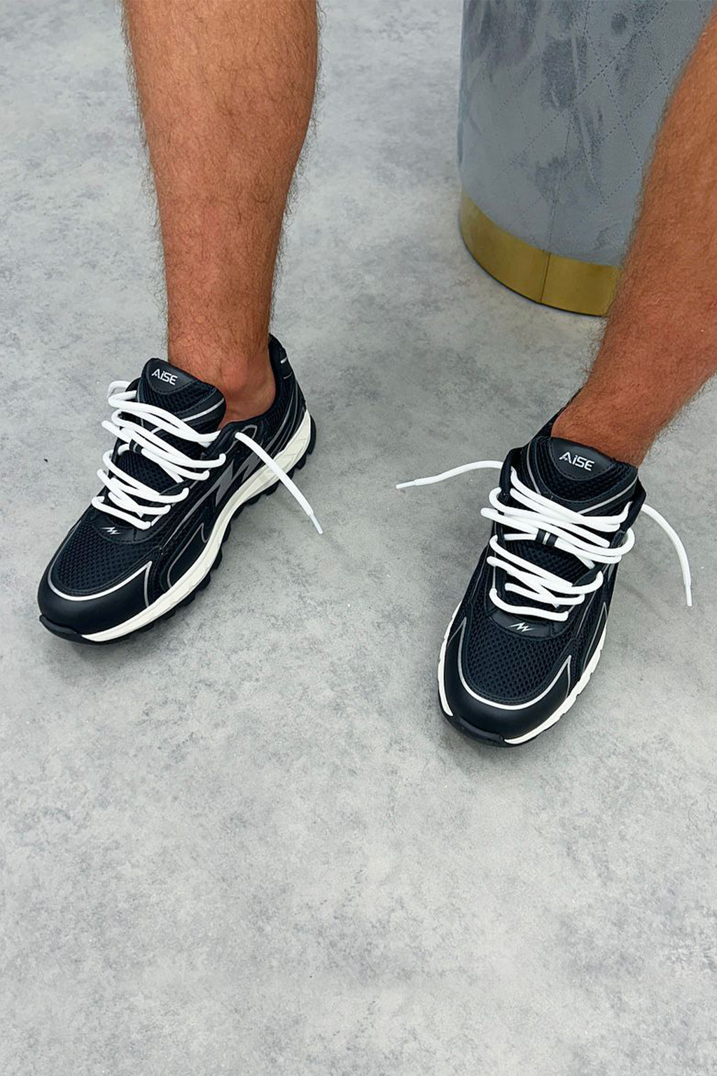 Space Black Cosmo Runner