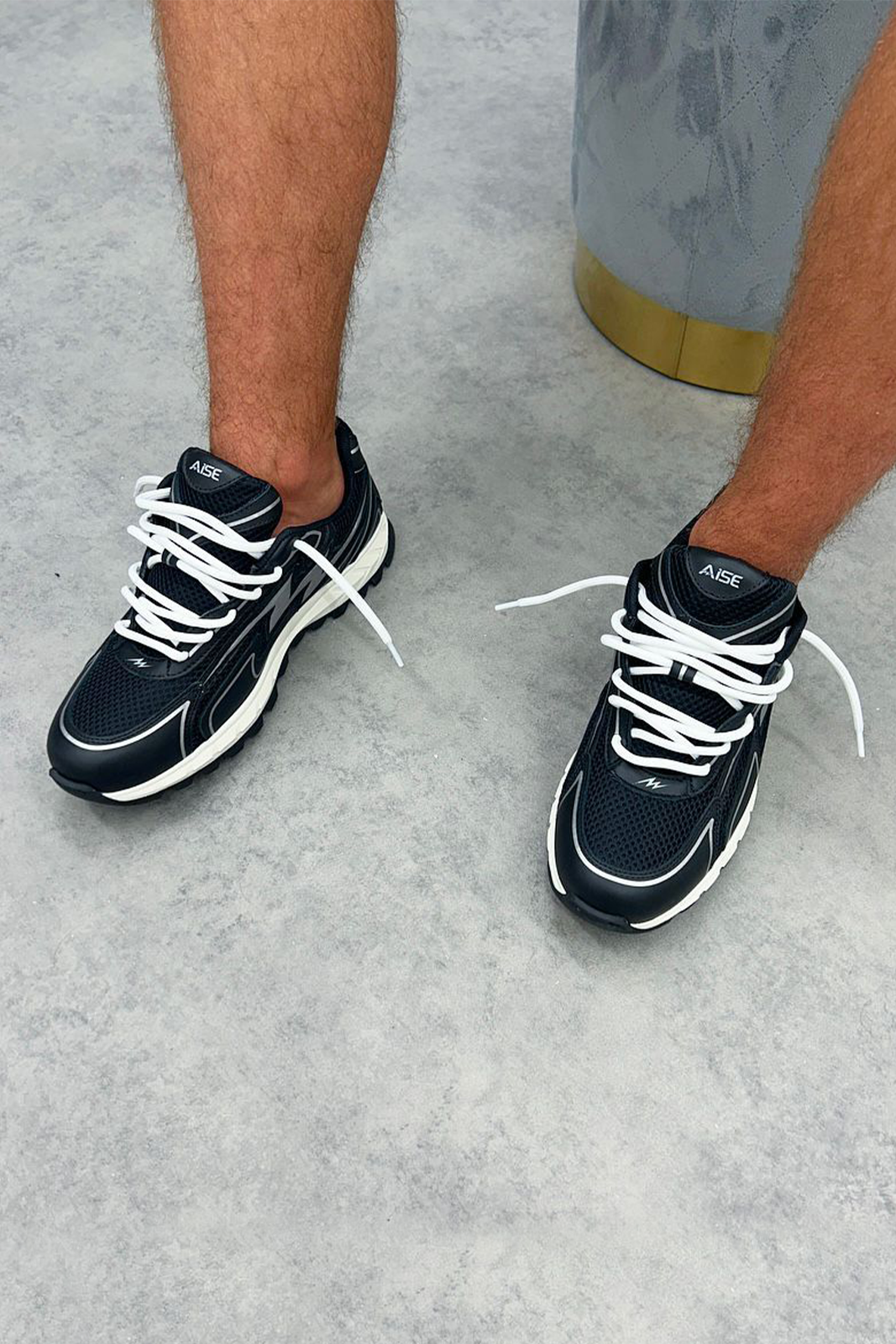 Space Black Cosmo Runner